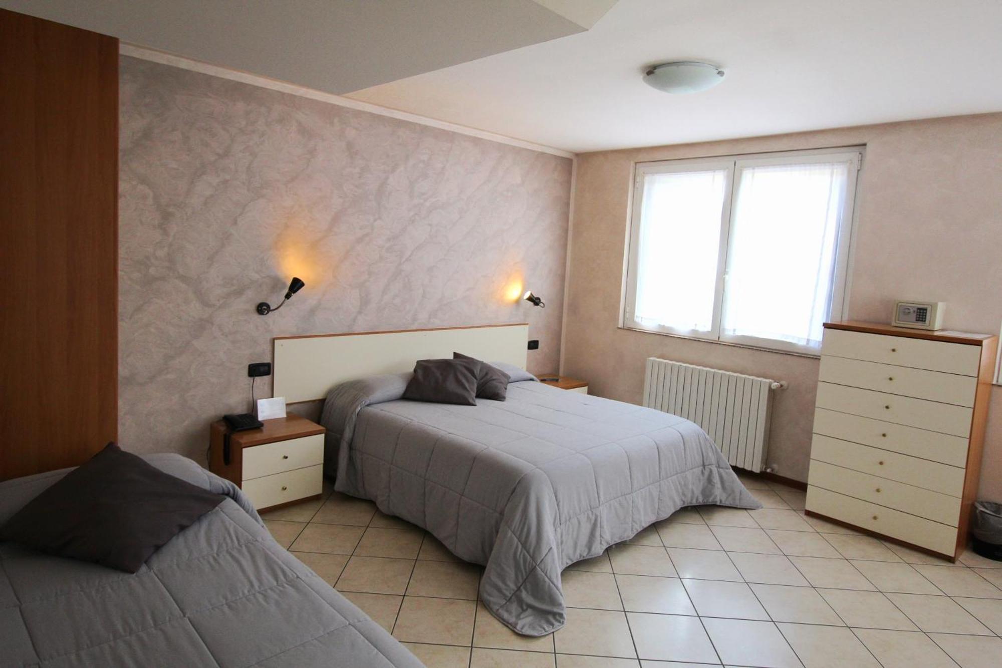 סן פלגרינו טרמה Hotel Avogadro מראה חיצוני תמונה