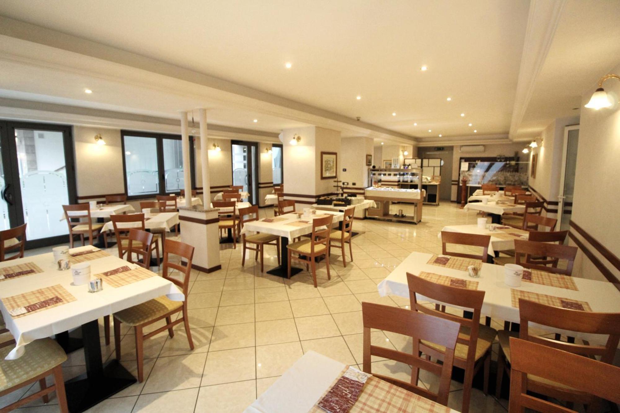 סן פלגרינו טרמה Hotel Avogadro מראה חיצוני תמונה